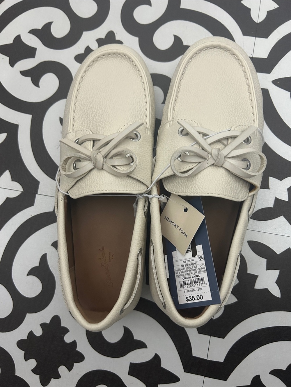 Universal Thread Cream Tie-Top Moccasin Loafers